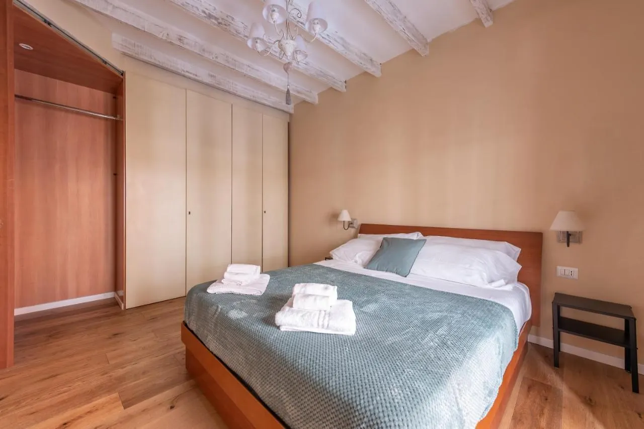Apartment We Home - Tadino House - Porta Venezia, Milano Italy